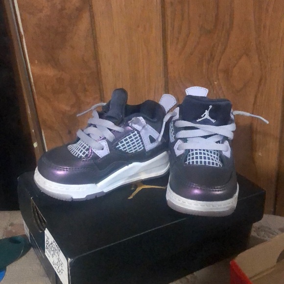 Jordan 4 Retro SE - Picture 1 of 4